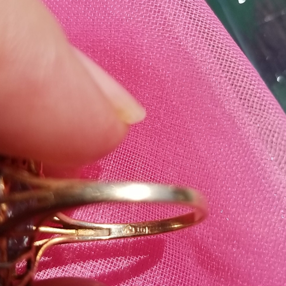 COPY - 10k gold diamond trim Blue Topaz. Size6 1/2 - Picture 5 of 6